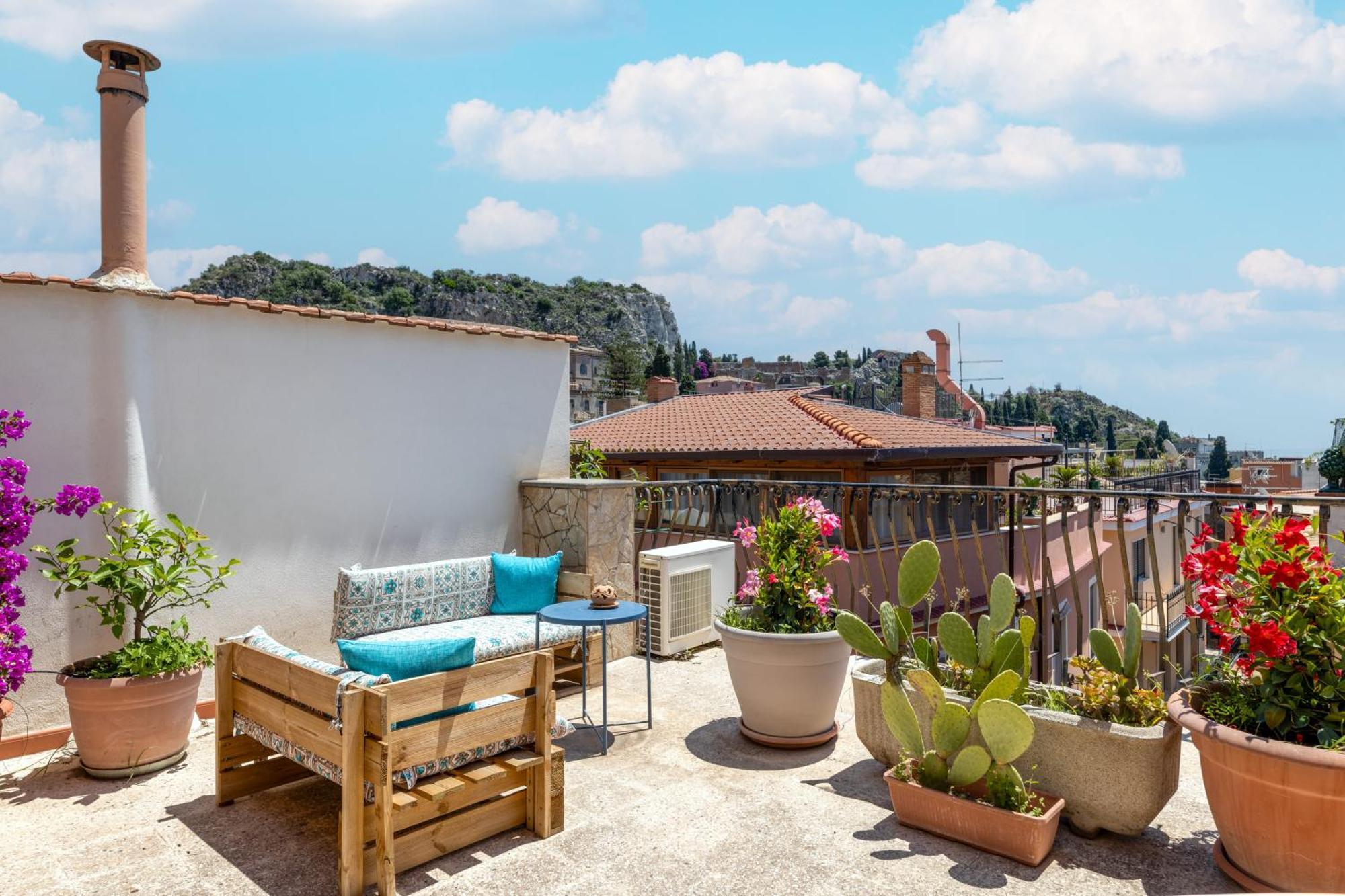 Апартаменты Medusa Exclusive Rooftop Таормина Экстерьер фото